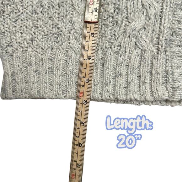 American Eagle Women’s S Button Front Cropped Cardigan Sweater Gray Cable Knit - Picture 7 of 8